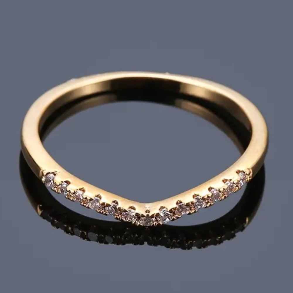 18K Gold Plated Cubic Zirconia V-shaped Ring